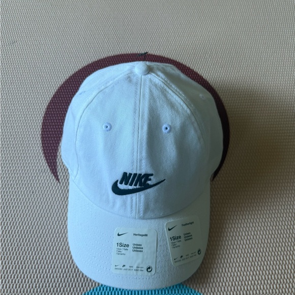 Nike Other - Nike White Cap